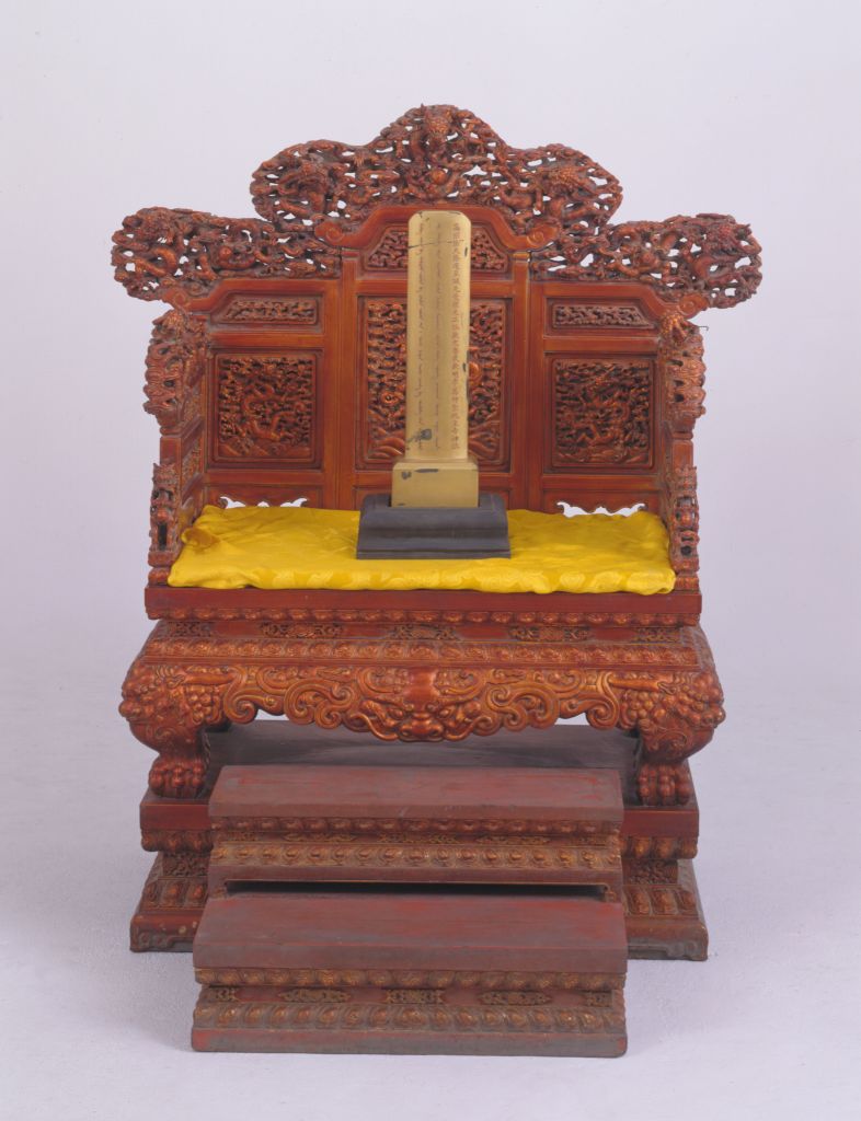 图片[1]-Gold lacquer dragon pattern throne-China Archive